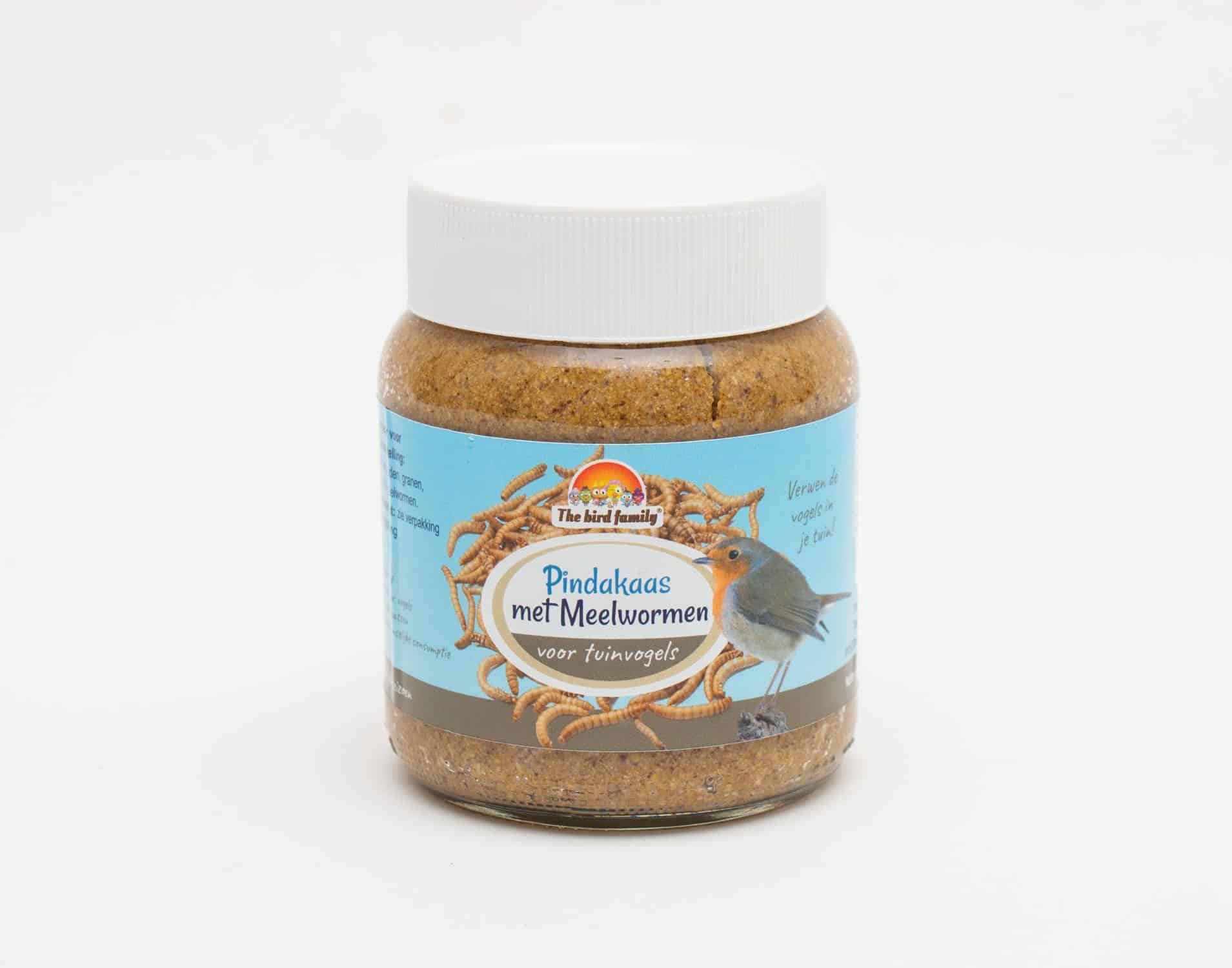 Hoe kun je het beste vogelpindakaas voeren?