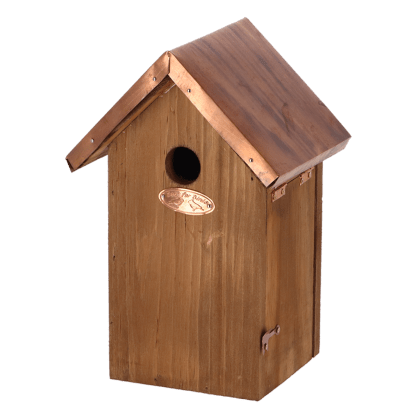 Bruin vogelhuis met koperen dak